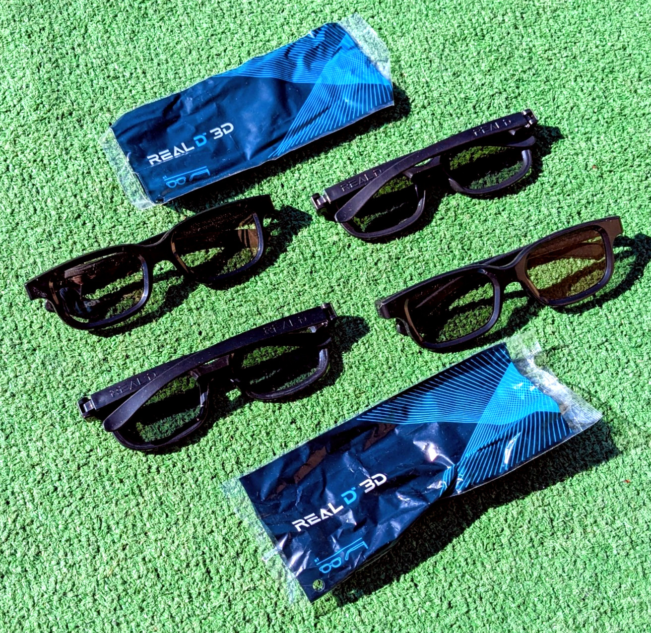 Real D OSFM Cinema/Movie 3D Black 6" wide & 1.5" Tall Plastic Glasses 4-Pack EUC