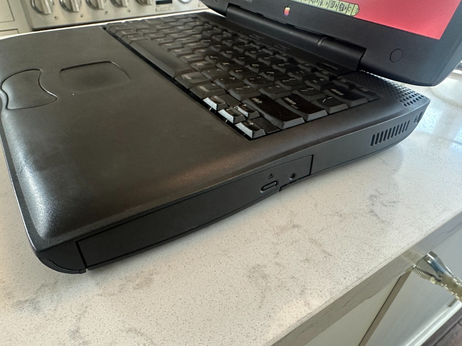 Apple PowerBook Walstreet PDQ Vintage Laptop 300MHZ 128MB 8GB OS9.1 Working READ