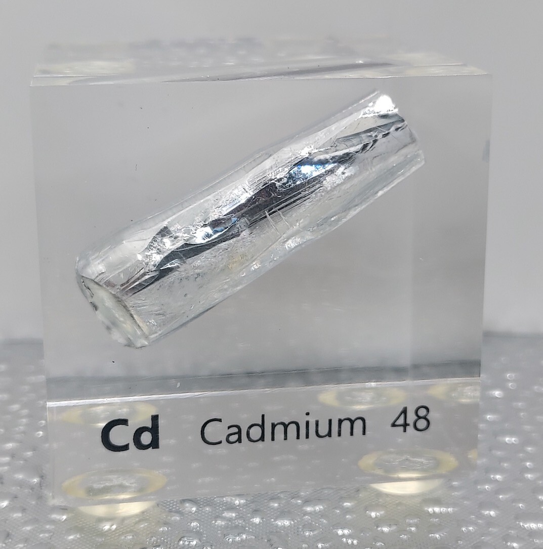 Lucite Acrylic Display Cube Precious Metal Cd CADMIUM 48 Rare Periodic Element