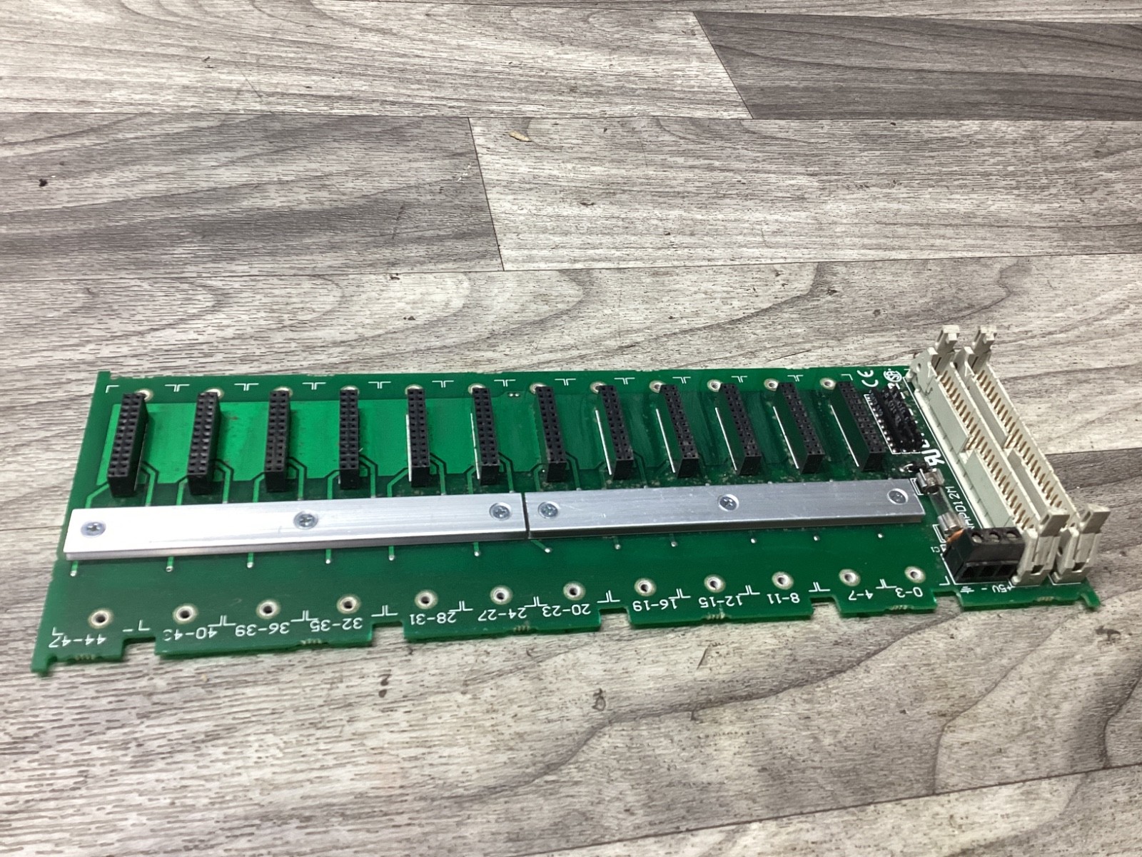 Opto 22 SNAPD12M 12 Slot Mounting Rack #101X59*SI