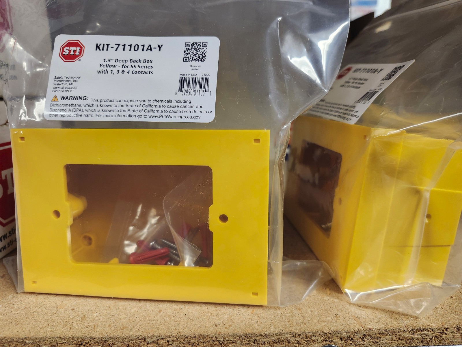 STI #KIT-71101A-Y, Single Gang Back Box/Spacer Kit, Yellow, for STI Stations.
