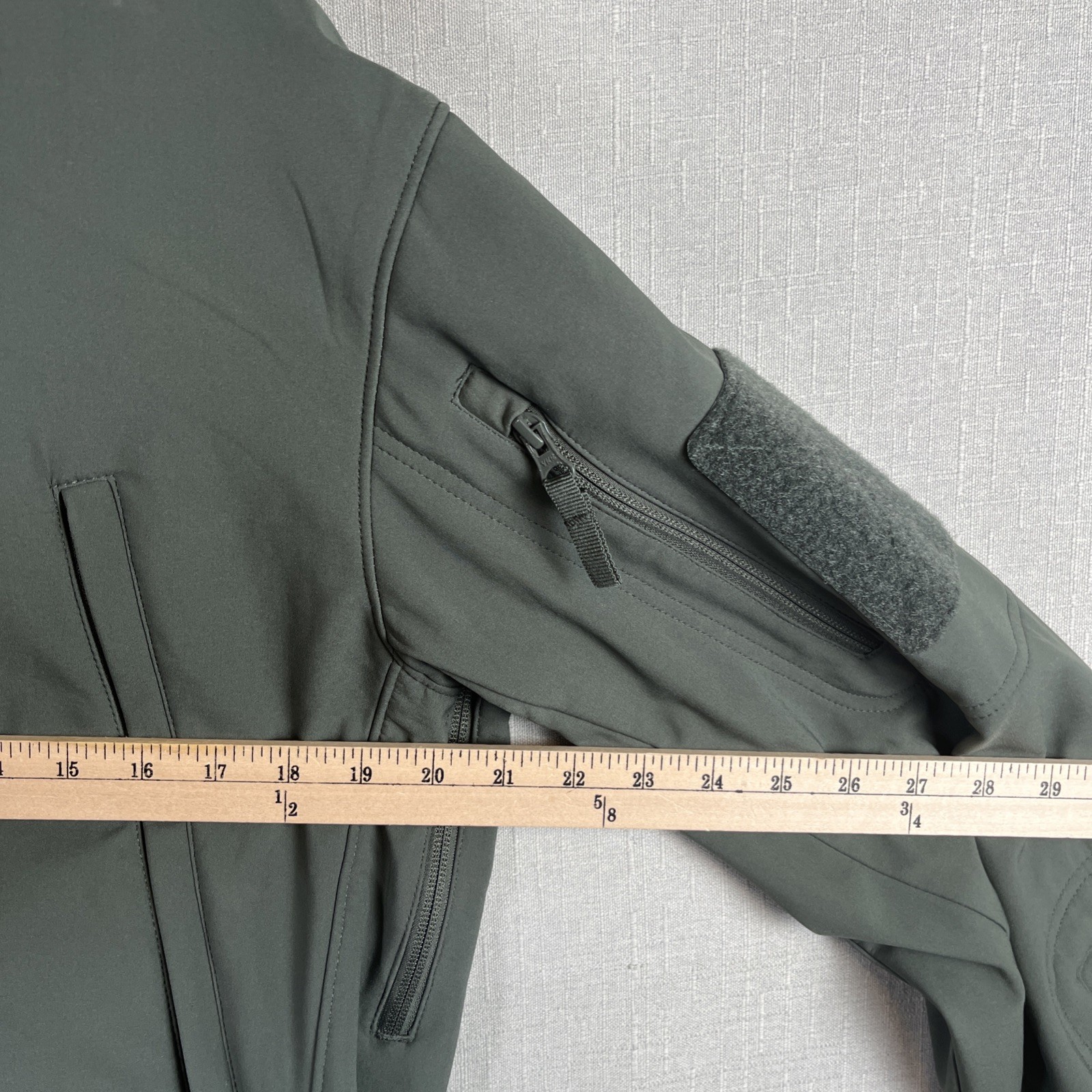 Condor 602 Tactical Summit Softshell Jacket Cold Weather Patrol Size Small NEW