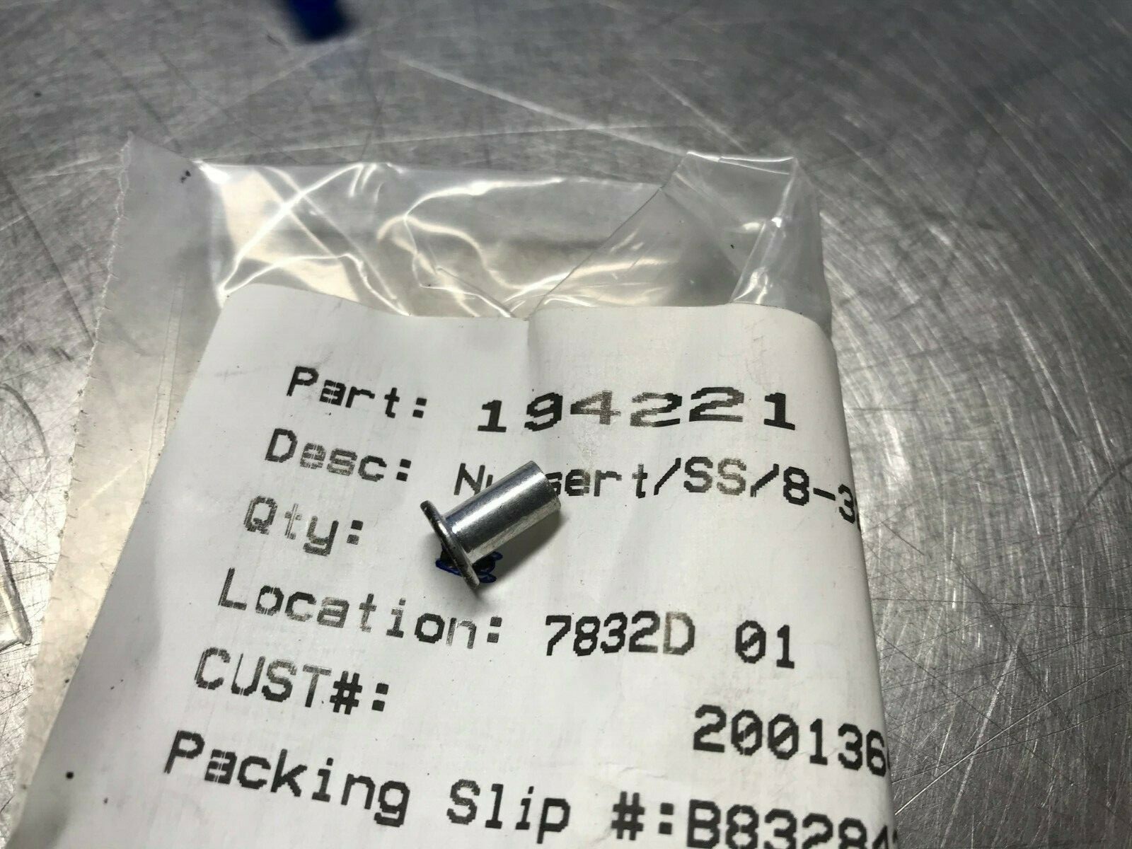 194221  OEM Gehl  NUT   NUTSERT  8-32   QTY of 4 NUTS