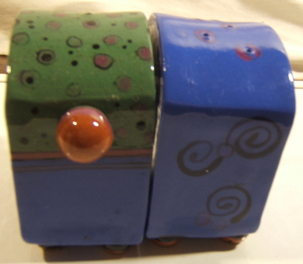 Vtg Vera  Small Blue Green Salt & Pepper Ceramic Set