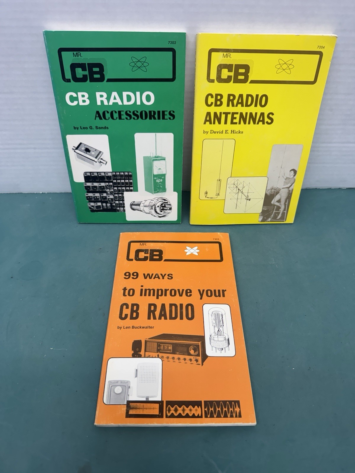 Lot Of 31970s  CB Radio Books Leo Sands David Hicks Len Buckwalter