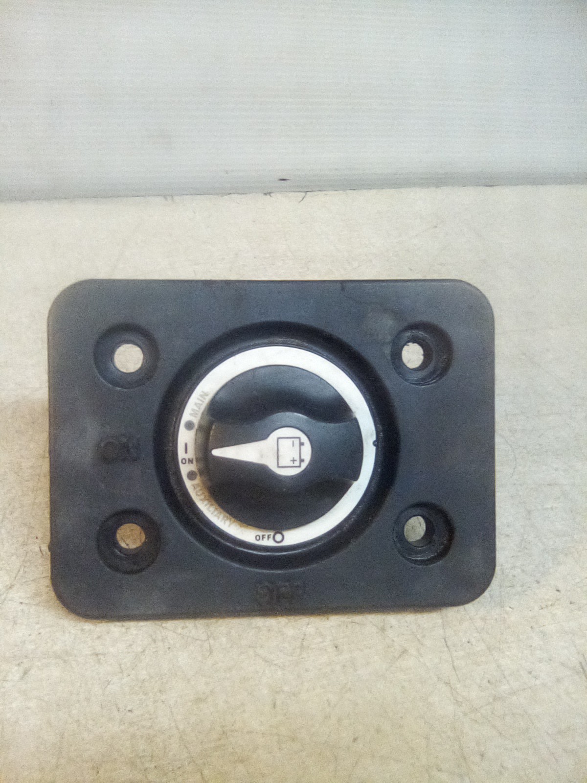 Freightliner Cascadia A06-88420-001 Positive Cutoff Switch