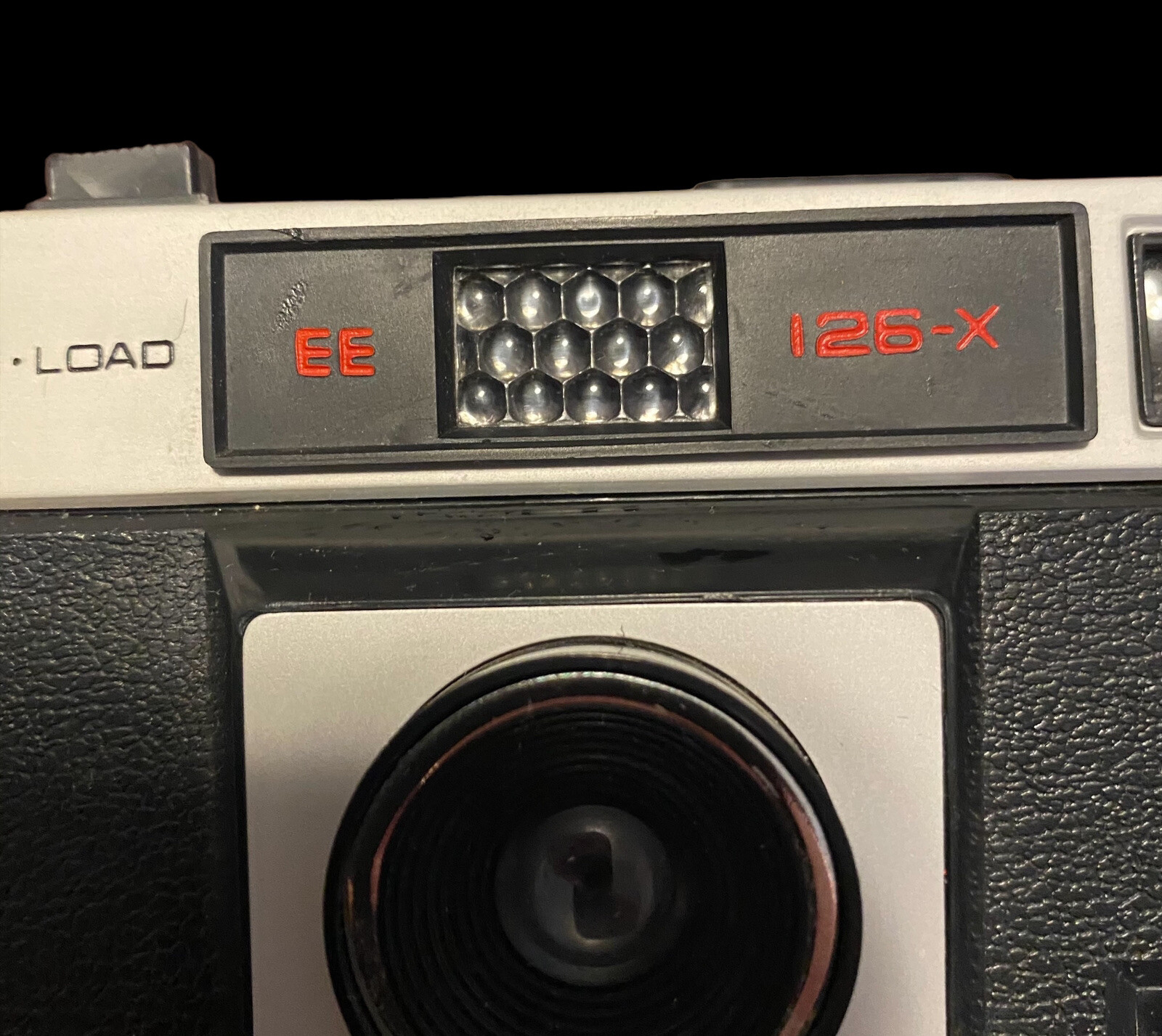 Sears vintage camera Easi Load EE 126-X with film inside untested