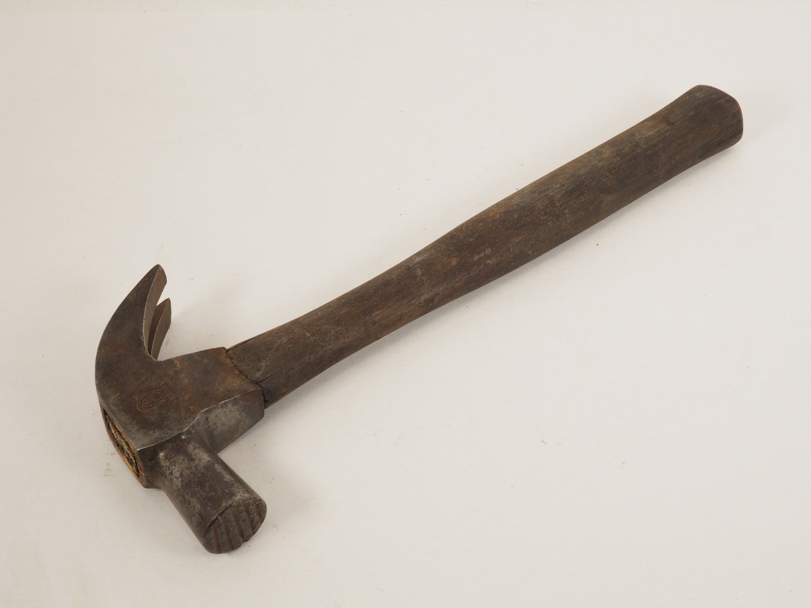 Vintage Atha Nailer Claw Hammer Horseshoe Logo Wood Tool 32 oz Bell Face