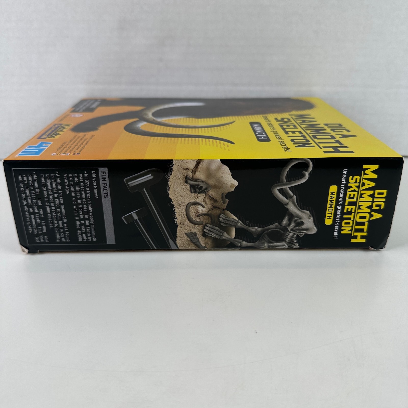 Dig a Mammoth Skeleton KidzLabs 4M NEW in Box
