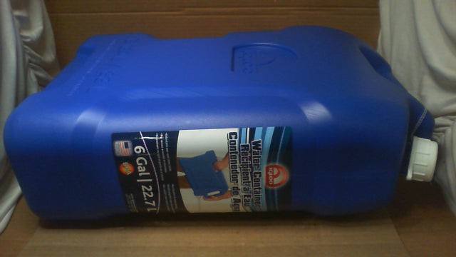 Igloo 42154 6-Gallon Water Container, Extendable Pour Spout Stores Inside, Dual