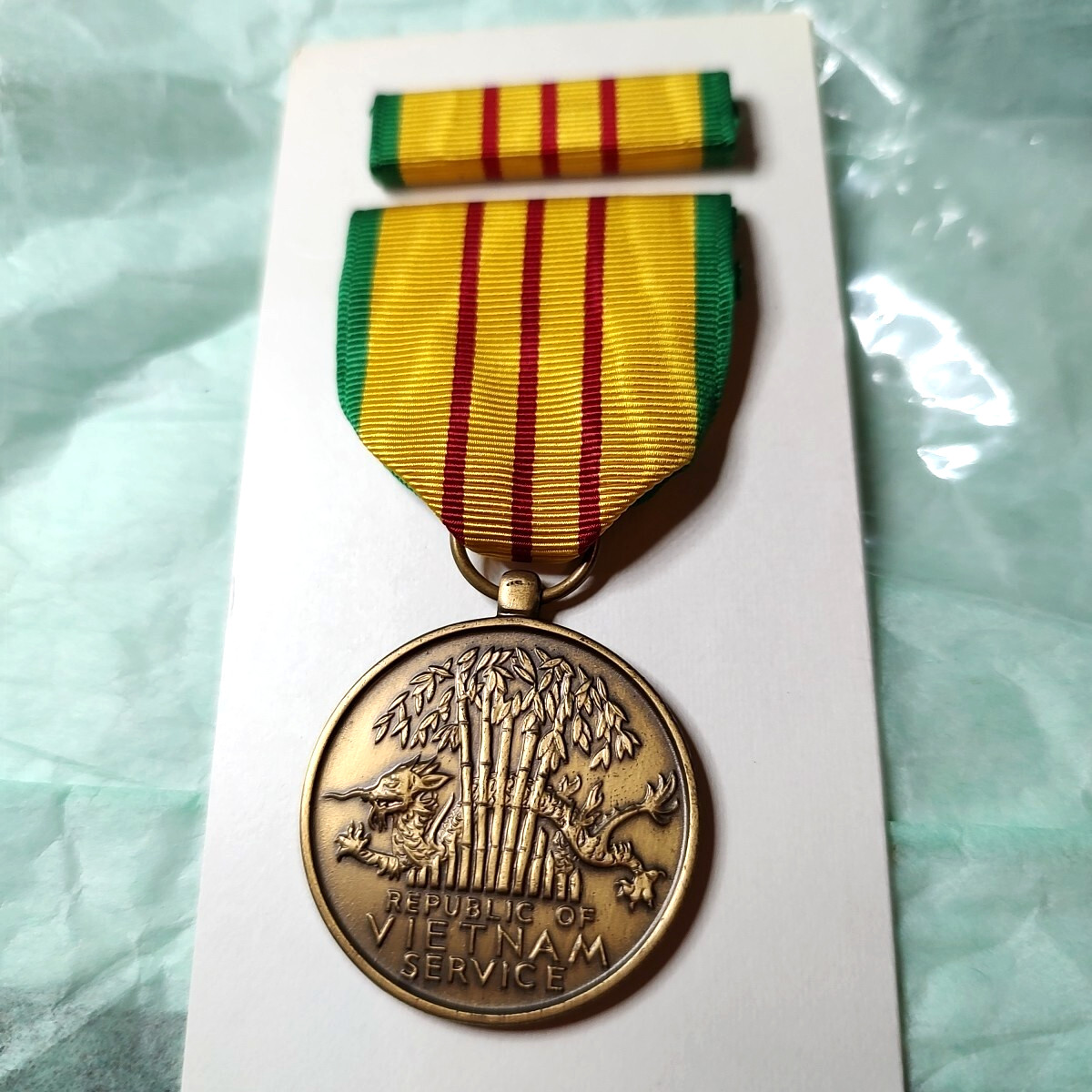 Republic Of Vietnam Service United States Of America Medal & Ribbon Replica