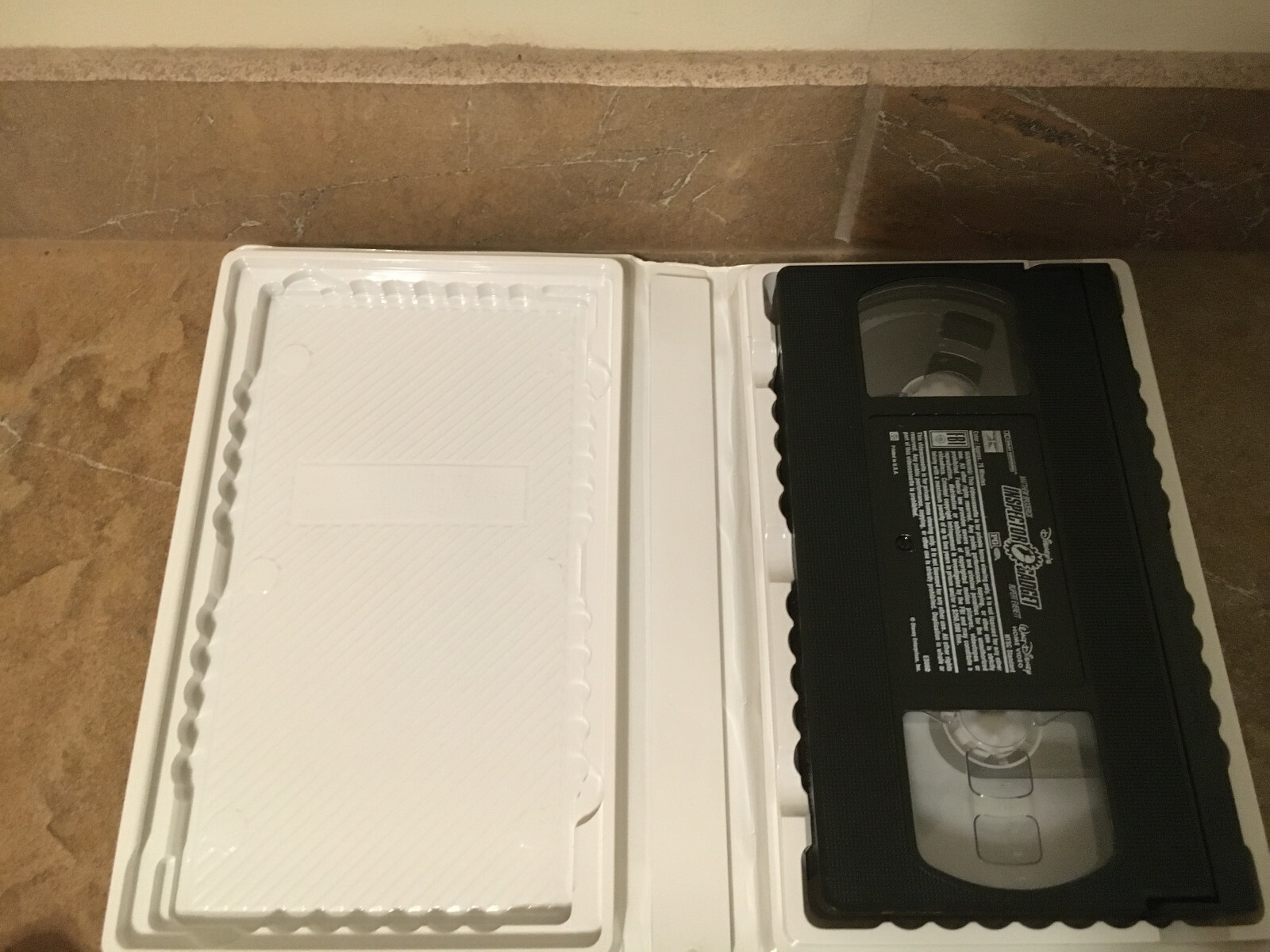 WALT DISNEY PICTURES INSPECTOR GADGET VHS CLAMBSHELL BRODERICK EVERETT
