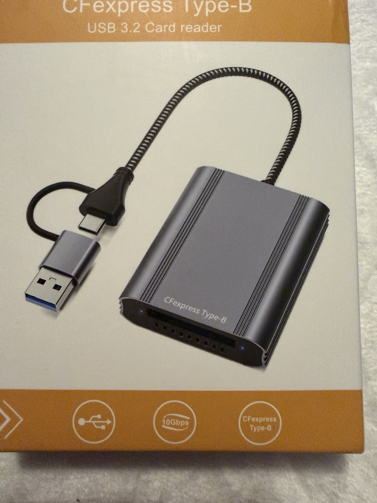 CFexpress Type B Card Reader with USB 3.2 Gen 2 10Gbps & USB-C/USB-A 2-in-1 T...