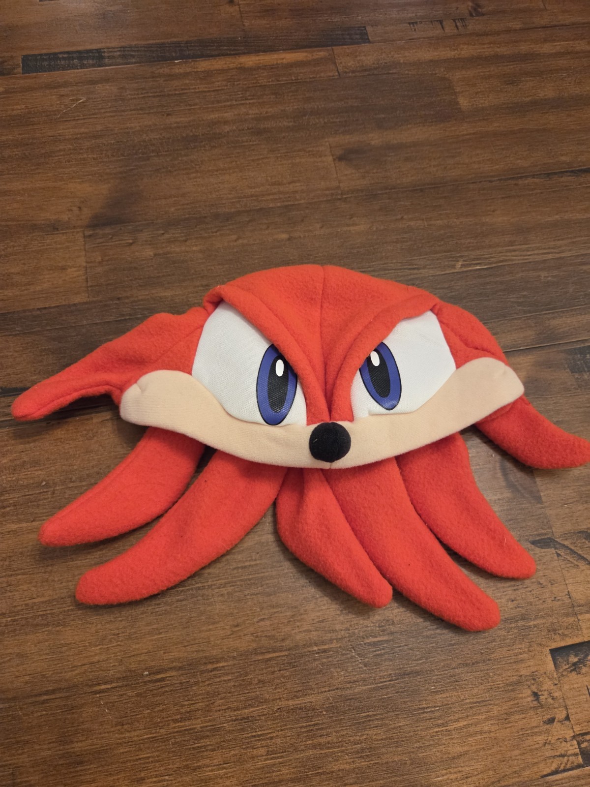 Sonic The Hedgehog Knuckles Fleece Plush Cap Red