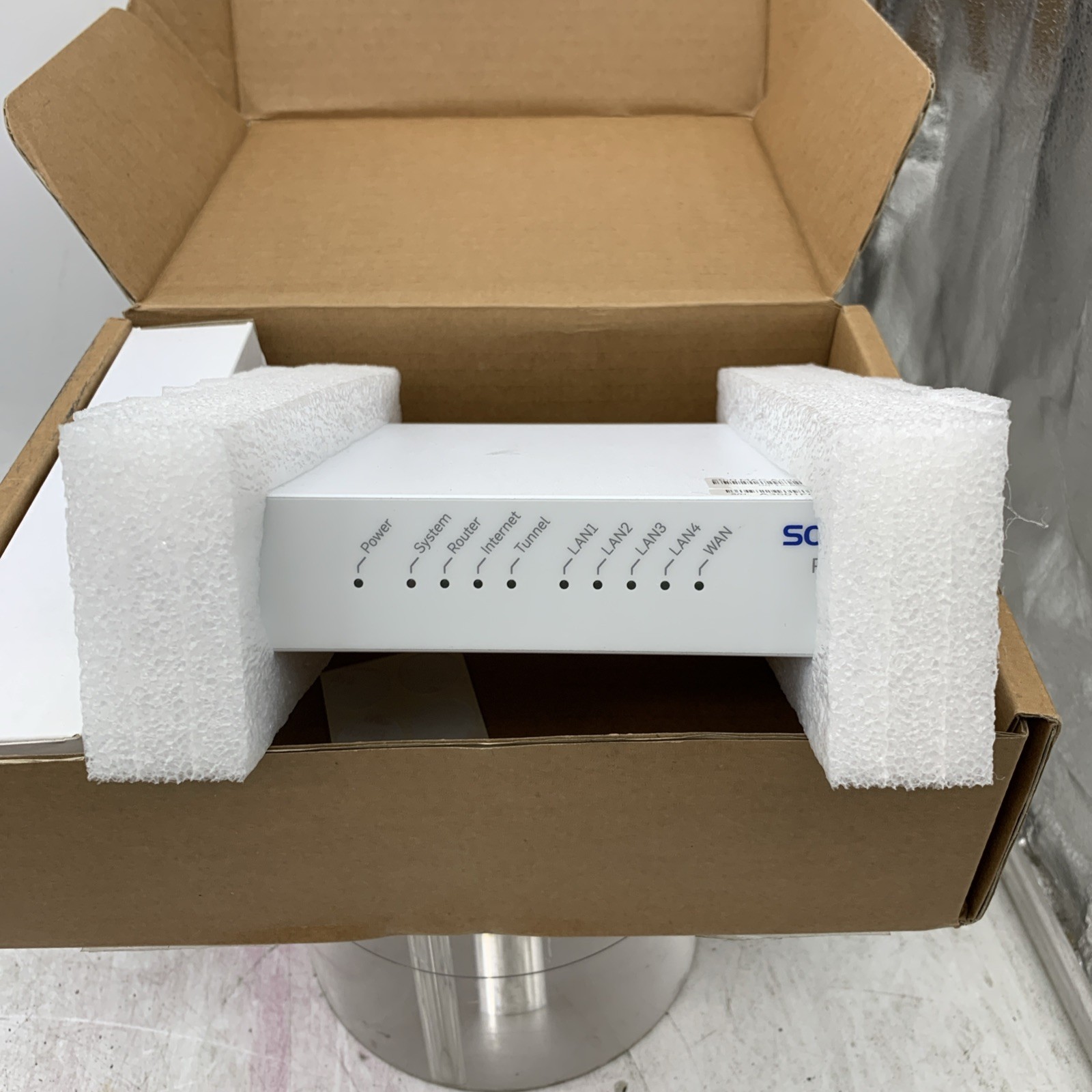 Sophos RED 15 Network Security Firewall Appliance. With Power Supply. Open Box.