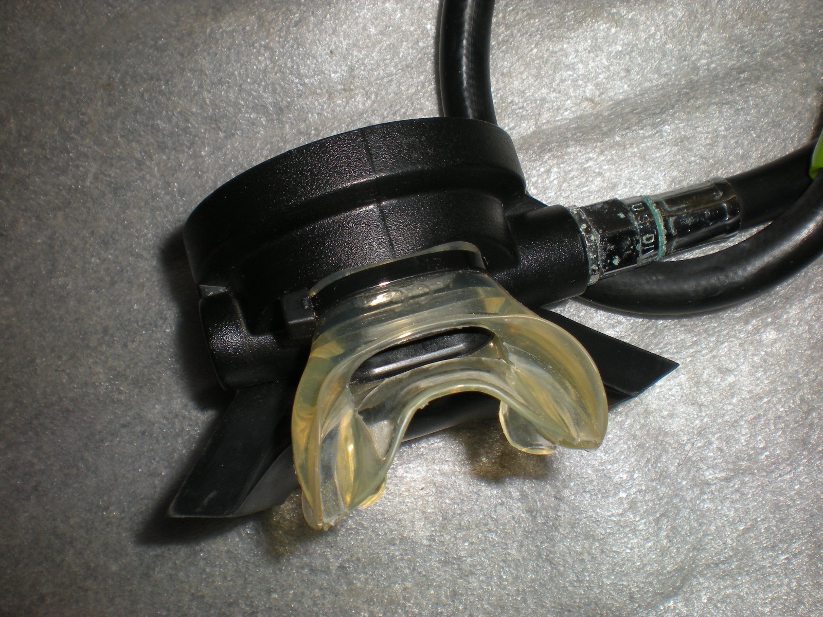 US Divers PRO DIVER Scuba Diving Mouthpiece Regulator ONLY ASIS UNTESTED