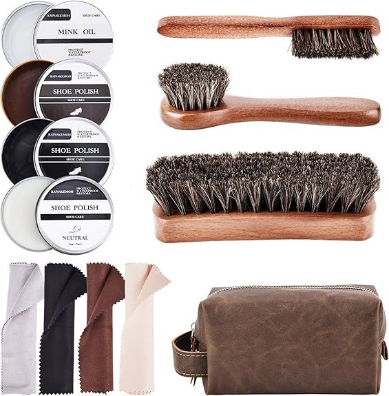 Kit de cepillos para lustrar zapatos de gamuza crepé con cepillos de crin.