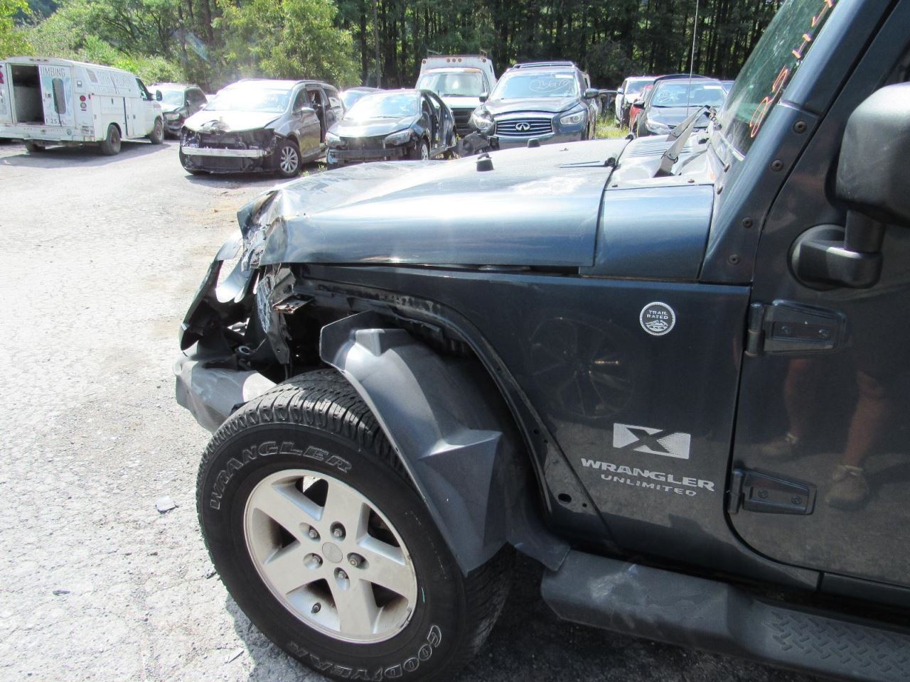 TJ 2008 Glove Box 1075297
