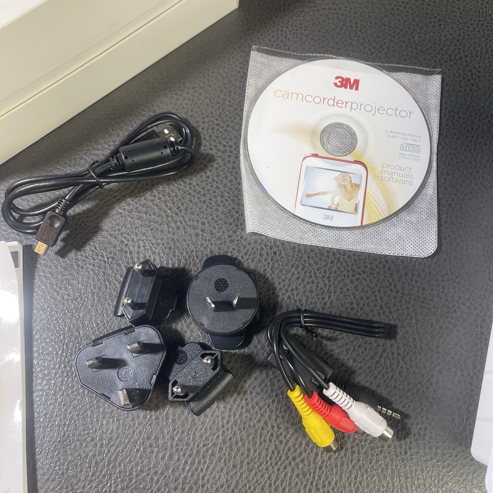 3M CP45 High Definition Camcorder Projector Complete In Box Untested