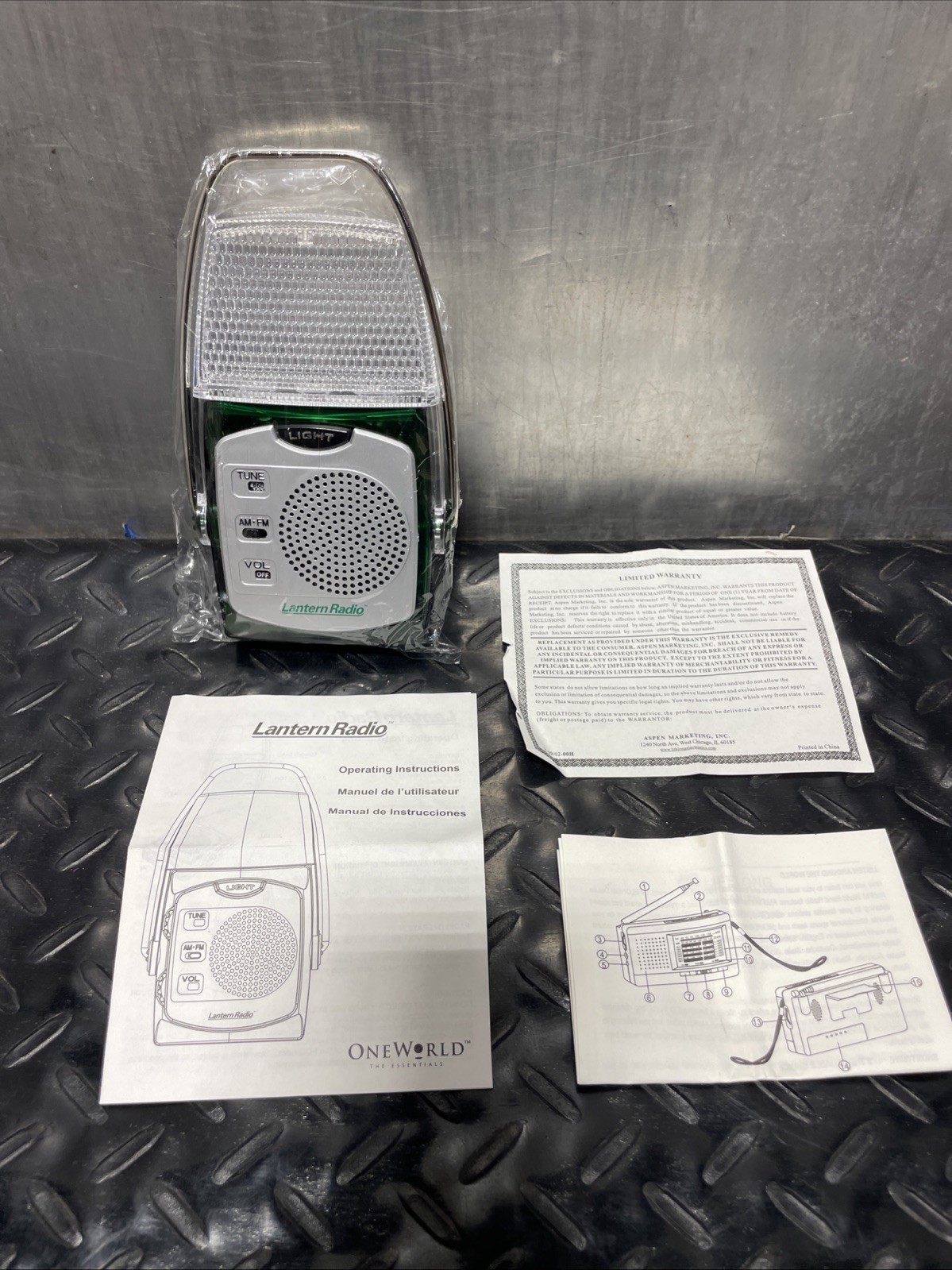 NEW Lantern Radio AM/FM Green Handle Adjustable Emergency Camping One World
