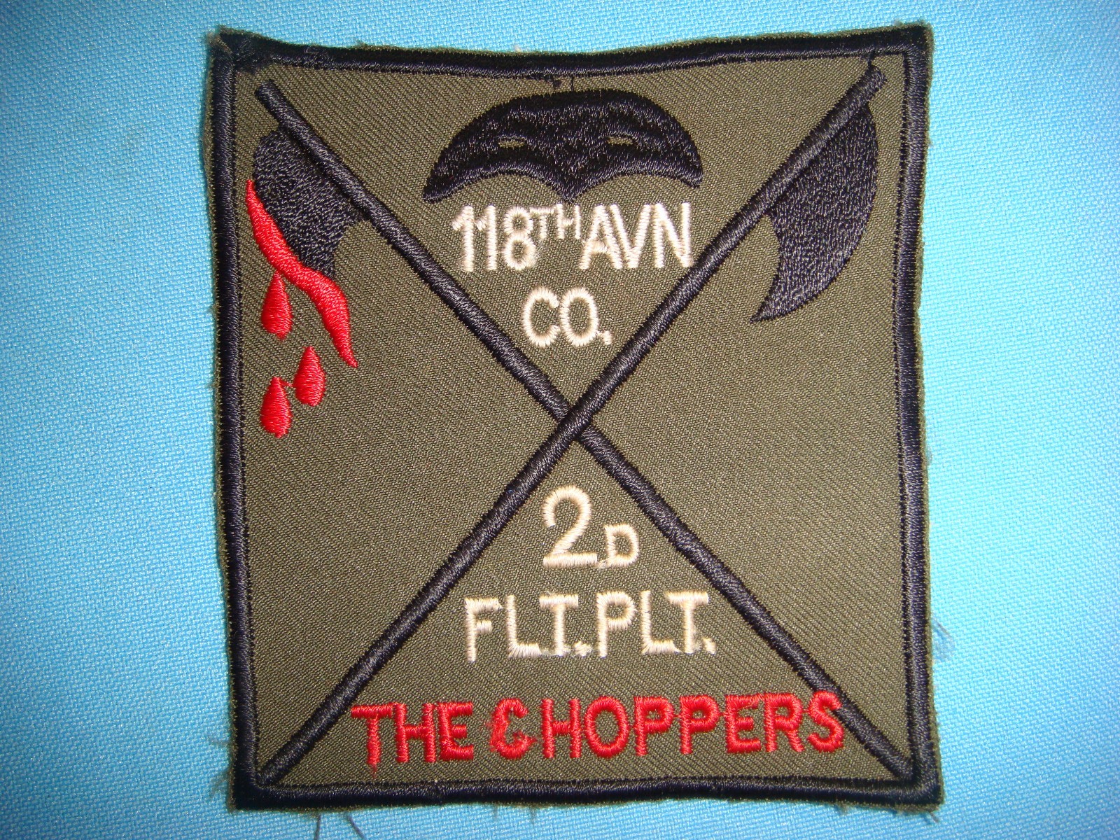 VIETNAM WAR PATCH, US 118th AVN CO 2nd FLIGHT PLT " THE CHOPPERS "