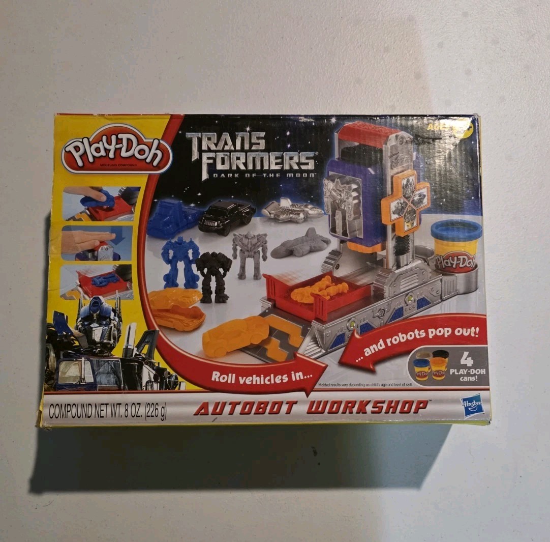 Play-Doh Transformers Dark of the Moon Autobot Workshop Complete Parts -No Dough