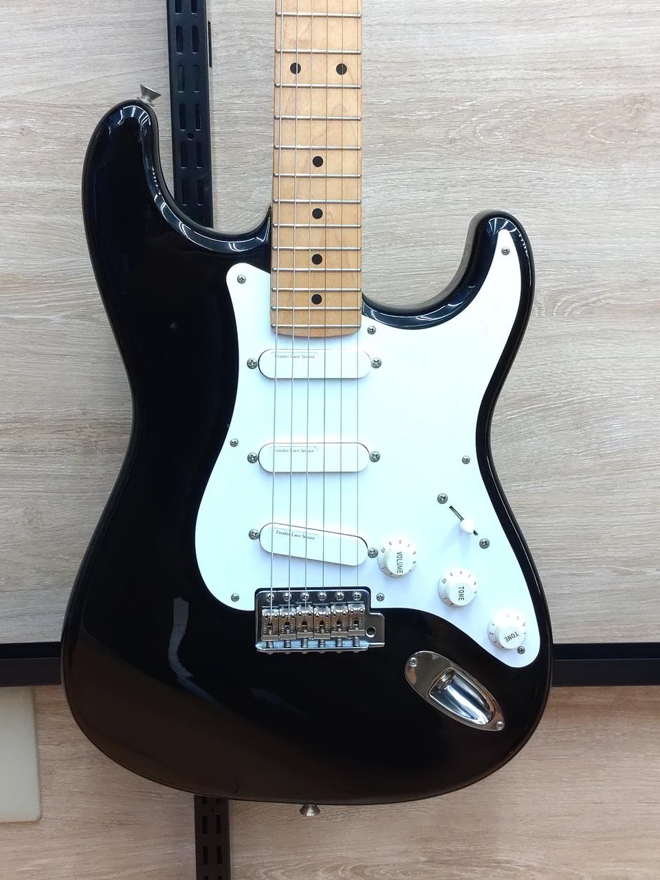 FENDER JAPAN ST54-95LS Electric Guitar
