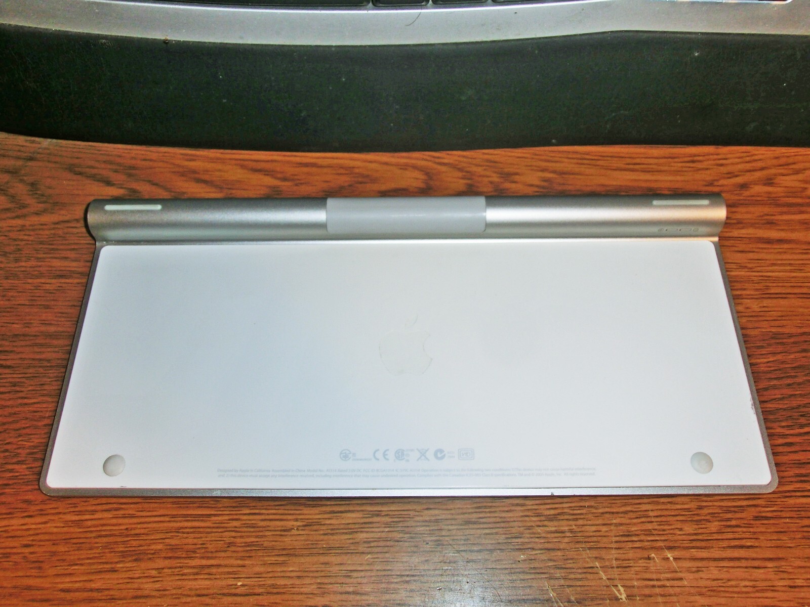 Apple Wireless Bluetooth Keyboard A1314 (Tested/Working)