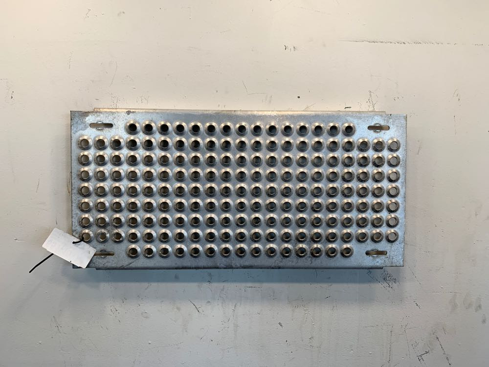 2019 Deck Plate for International RH (651-10822)