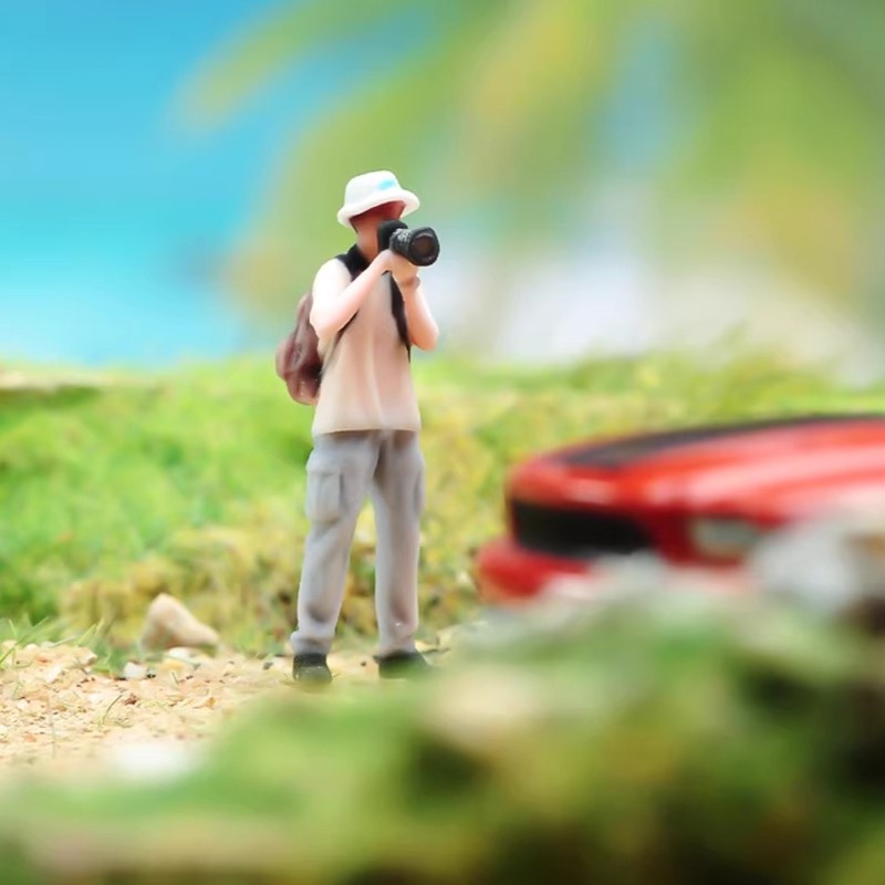 TG 1:64 Painted Figure Model Miniature Diorama Sand Photographer Man Camera New