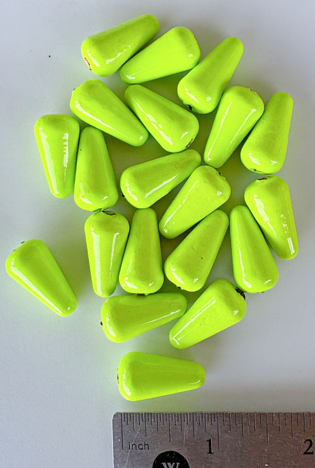 Pkg of 20 each .535oz(1/2oz)/15g  Lead Worm (Bullet) Style Weights Chartreuse UV