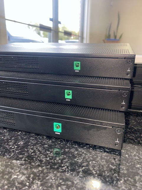 Ubiquiti EdgeRouter 12P and Rack Mount
