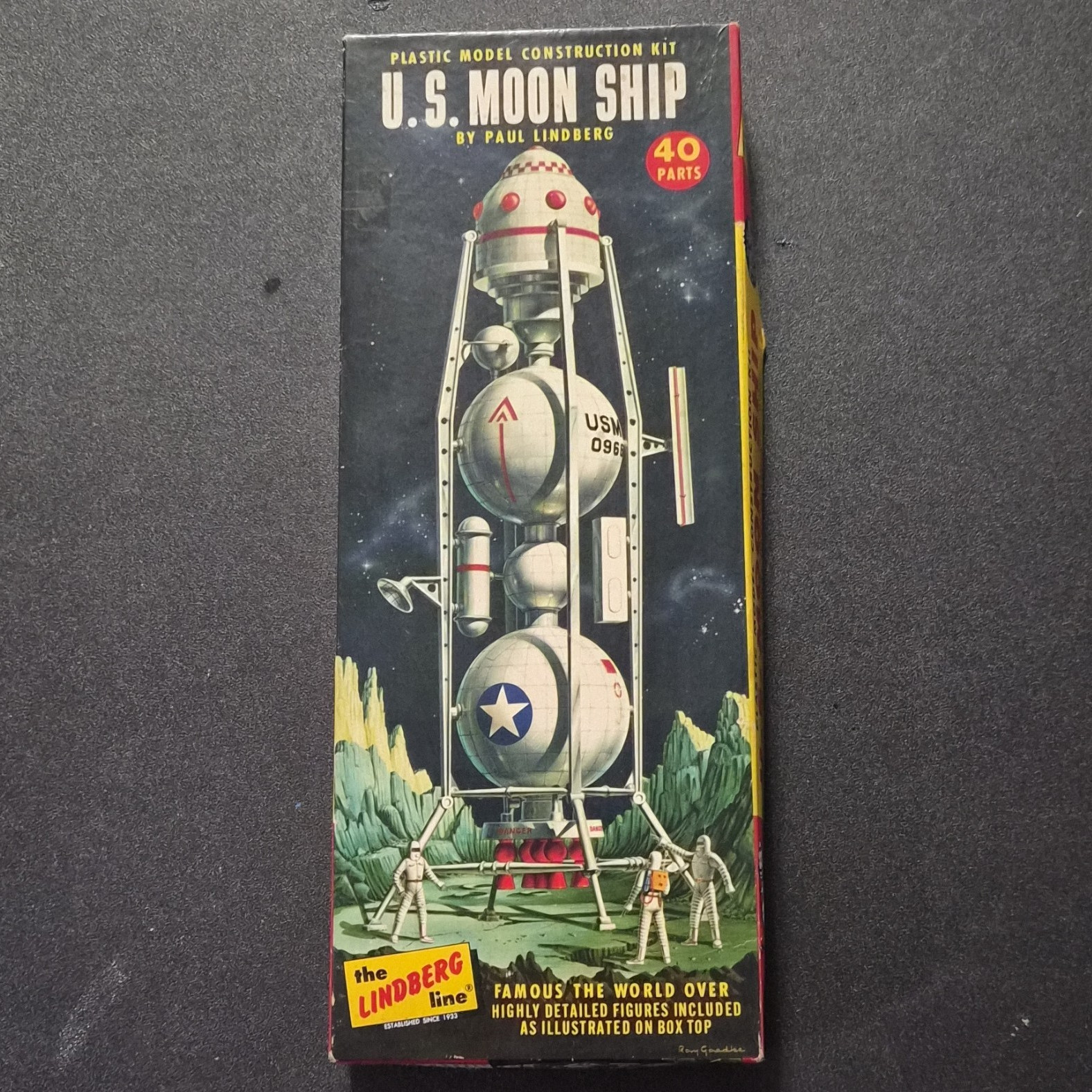 Lindberg U.S. Moon Ship Plastic Model Kit w/ Decals & Display Stand MPN 1003