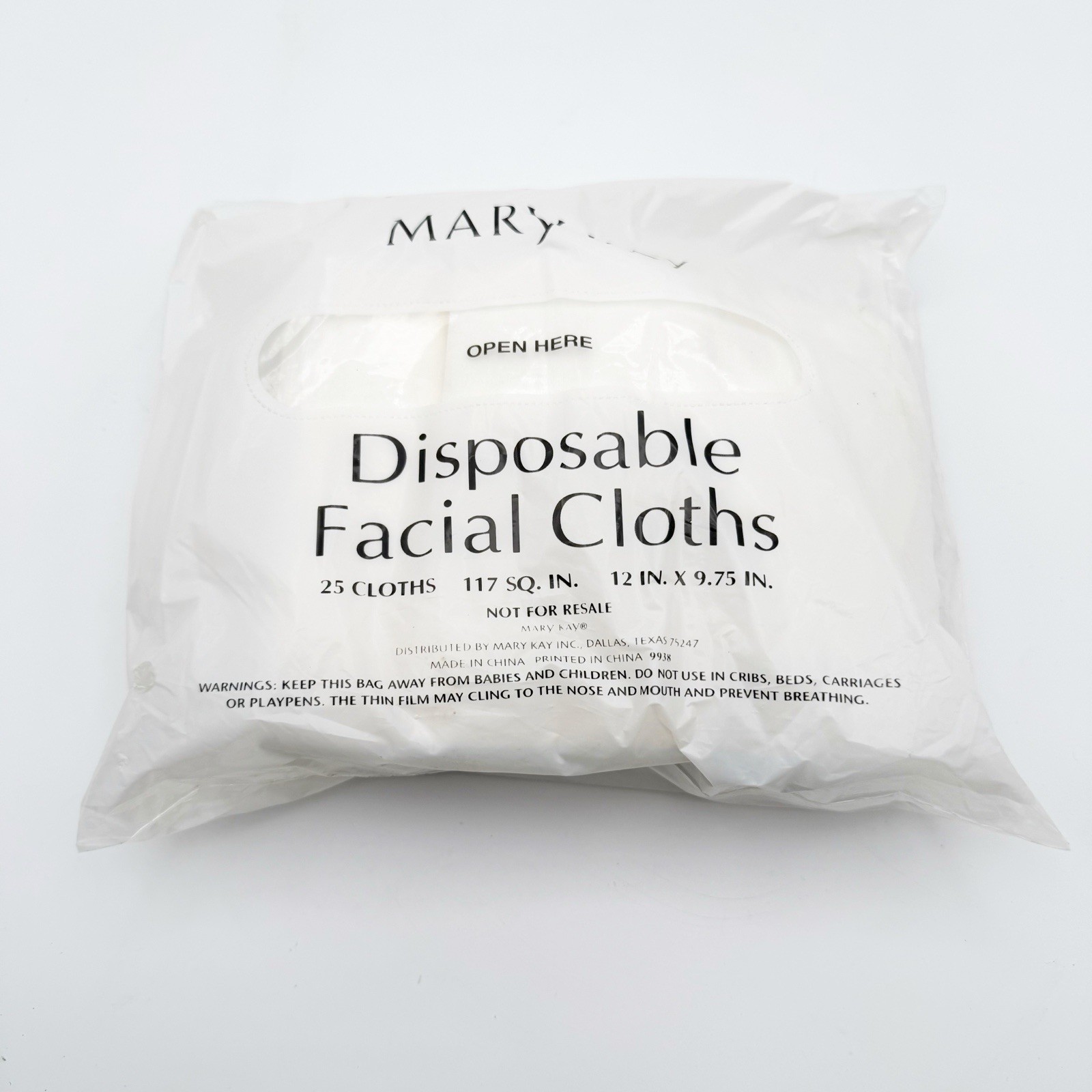 Mary Kay Disposable Facial Cloths 30ct New 12”x 9.75”. NEW