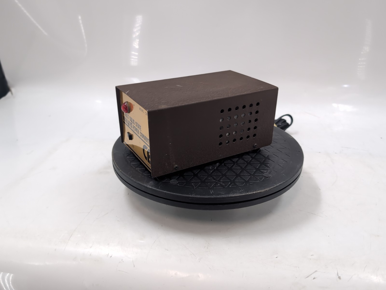 Arista CB-477 Solid State Regulated Power Converter 12V *Tested* - EB-18630 -