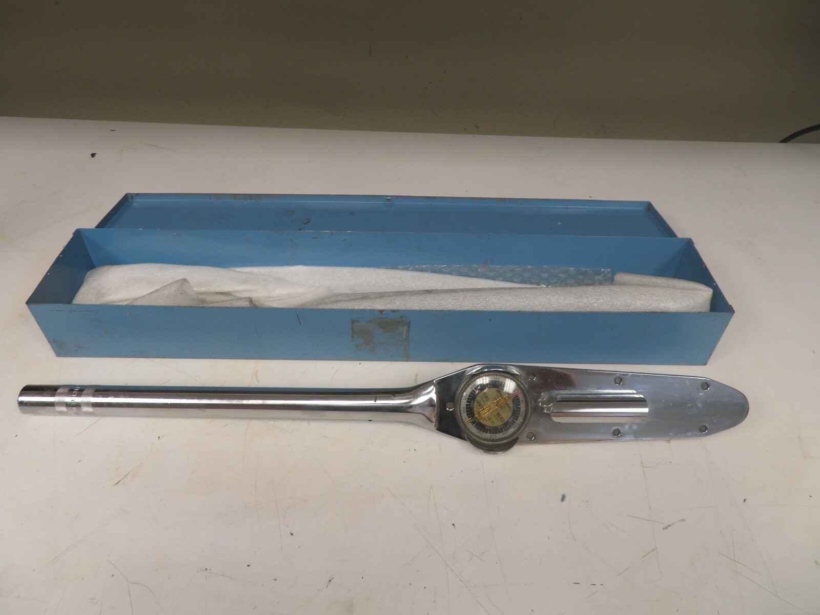 Snap-on - mdl TER250L - 250ft. lb. Dial Torque Wrench - 1/2" drive w/ case - ON3
