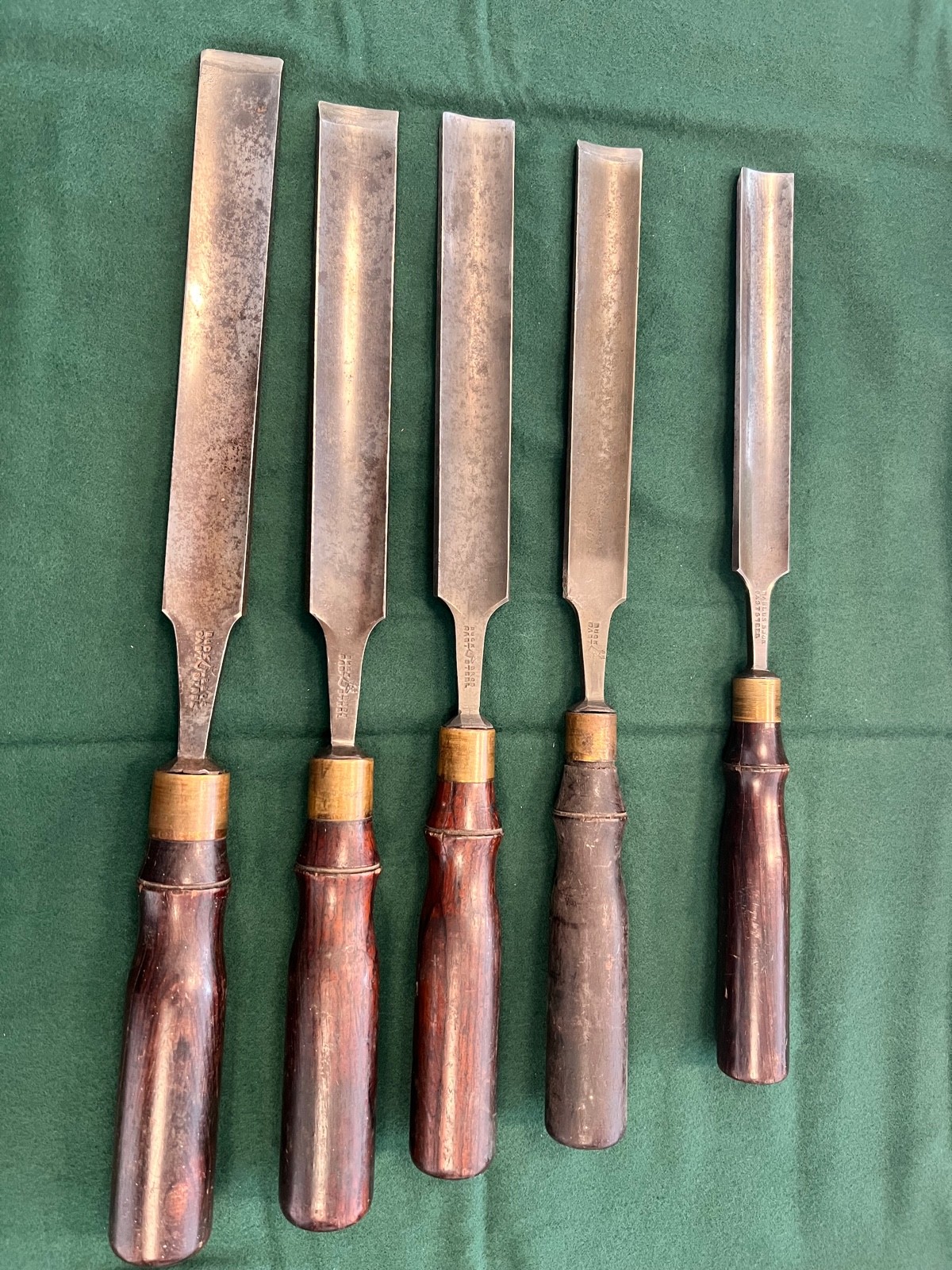 Set of 5 Buck Bros/Buck Rosewood Handle Incannel Gouges