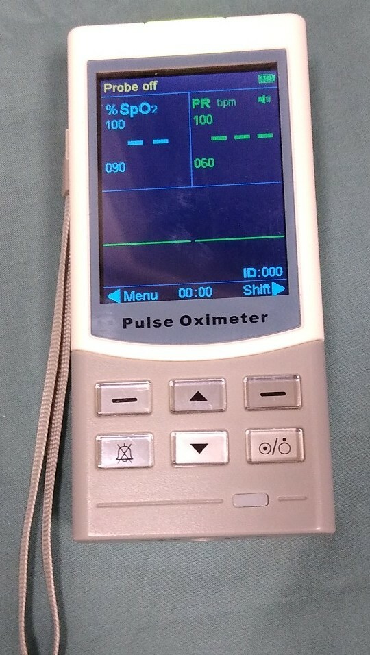 ChoiceMMed MD300M Handheld Pulse Oximeter