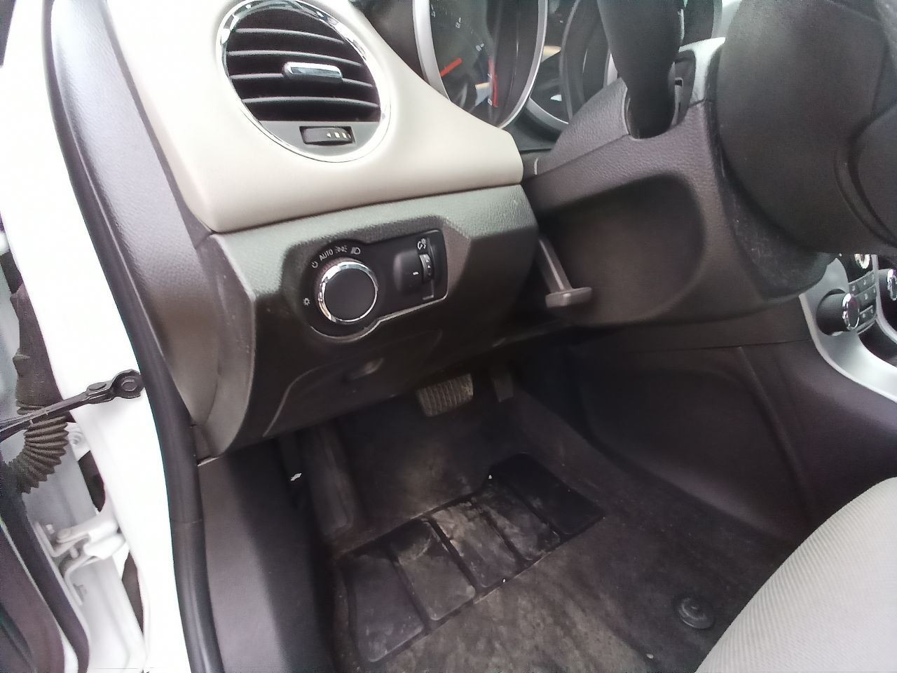 CRUZE 2014 Battery Tray 12453265