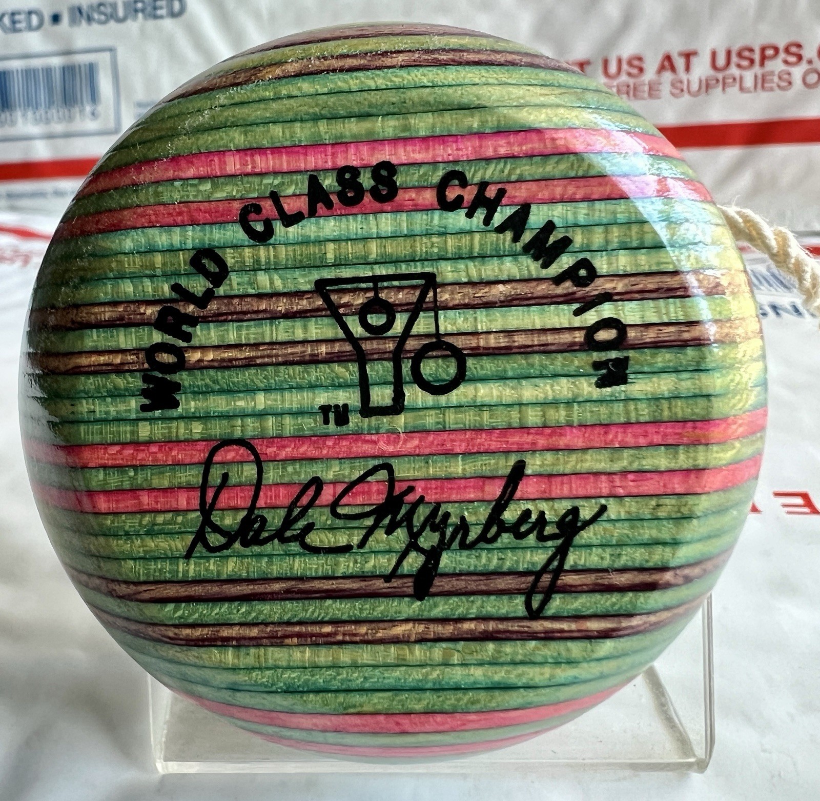 Hummingbird Dale Myrberg Yo-Yo - 1990 - Wood Green Pink Purple Laminated - New