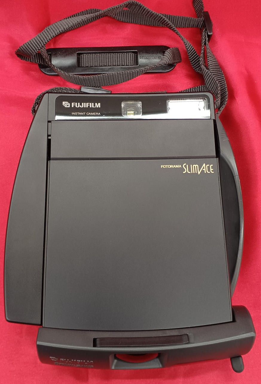 FUJIFILM FOTORAMA SLIMACE instant camera
