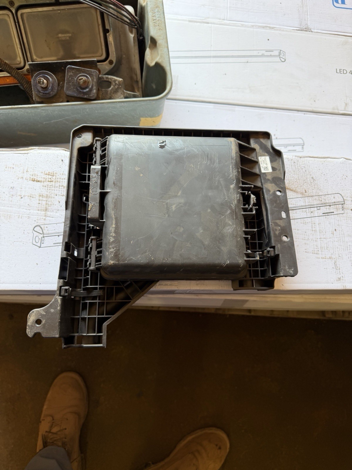 FREIGHTLINER POWER DISTRIBUTION MODULE A06 90283 000
