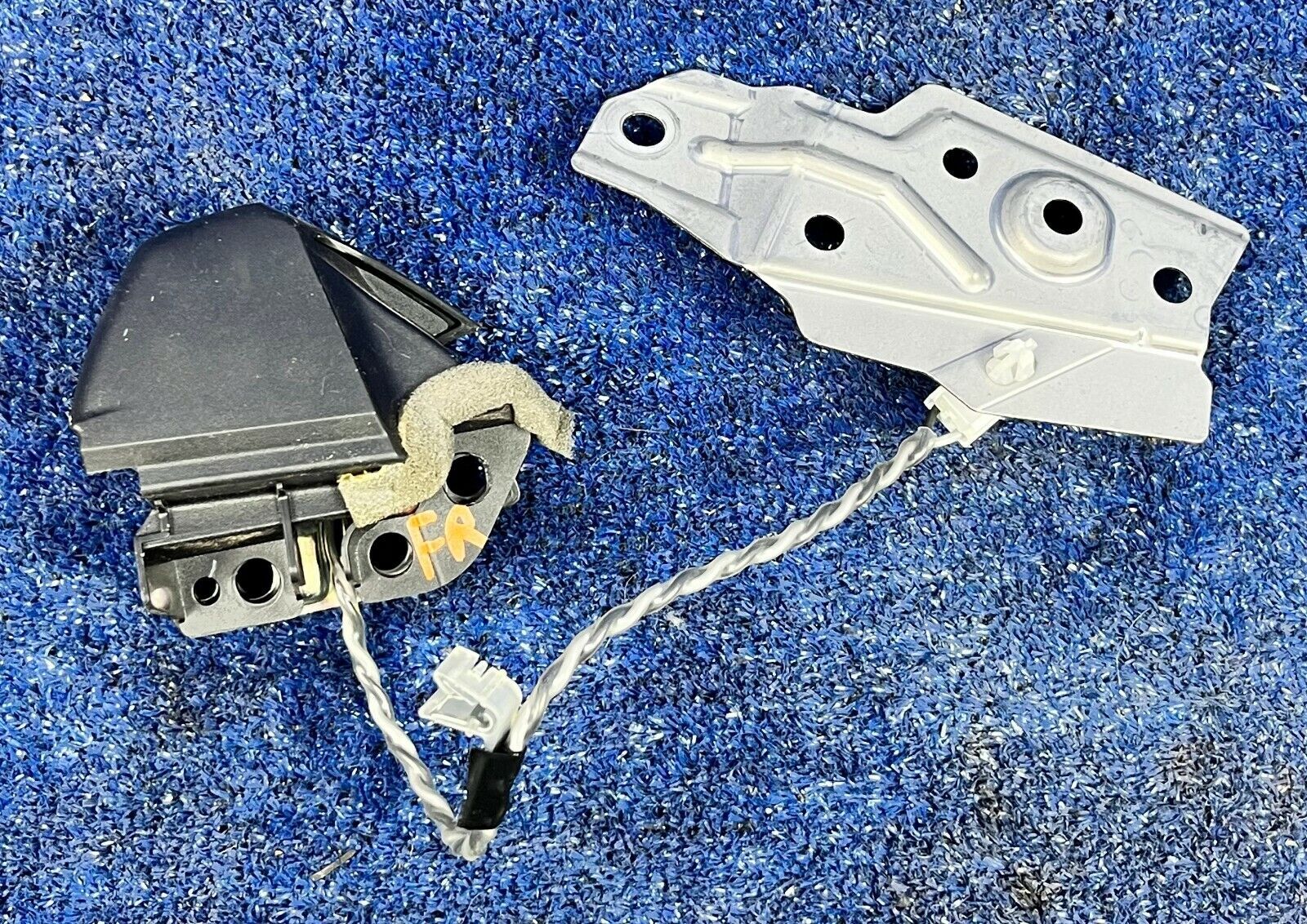 🚗 2006 - 2013 LEXUS IS 350 OEM FRONT RIGHT RH DOOR TWEETER SPEAKER