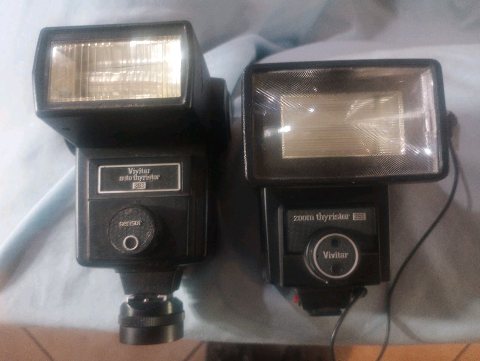 2-Vintage Vivitar Camera Flashes Zoom Thyristor 265 Auto Thyristor 283