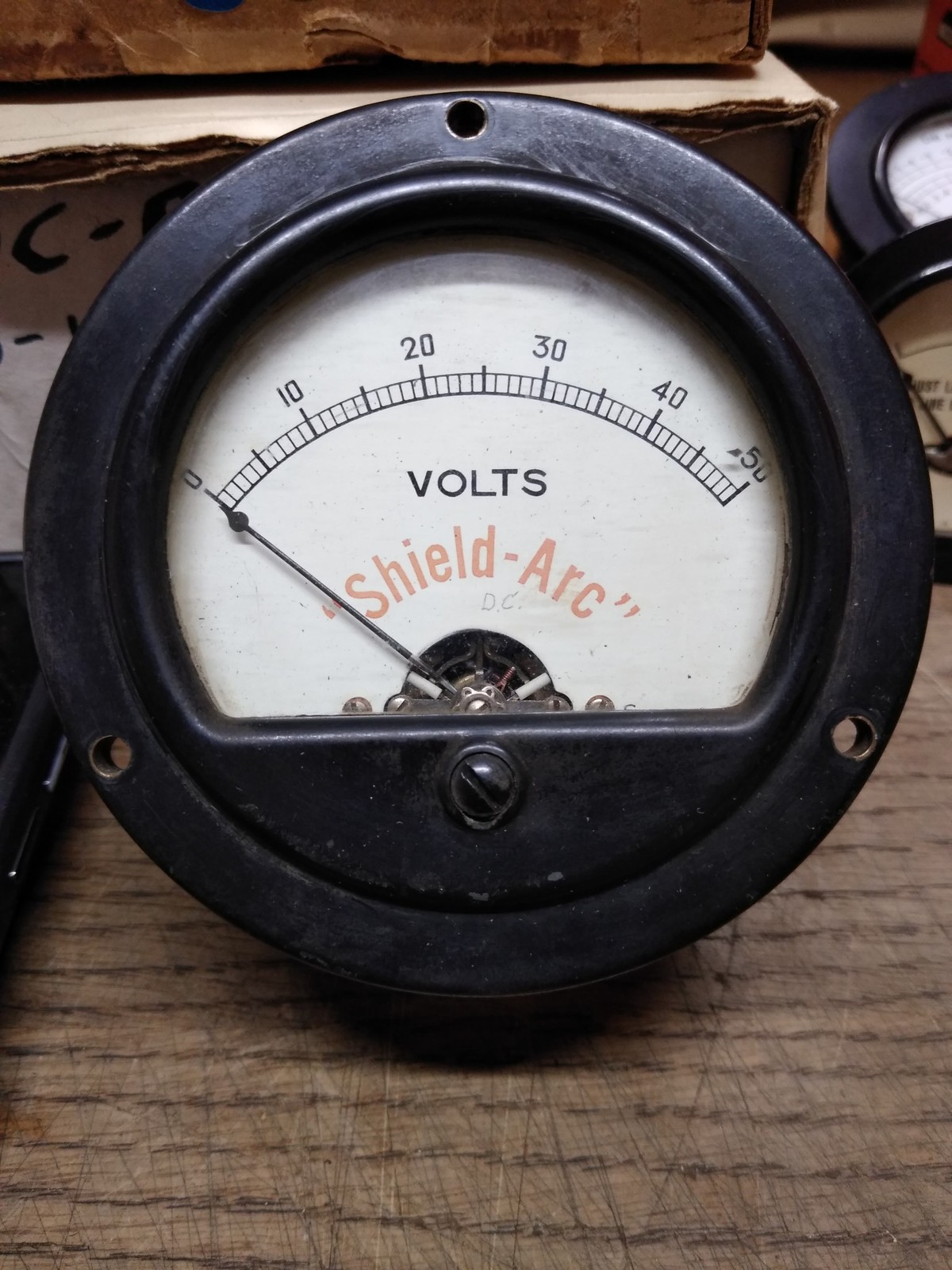 Vtg Shield Arc Voltage Gauge Panel Meter 0-50 Made In USA