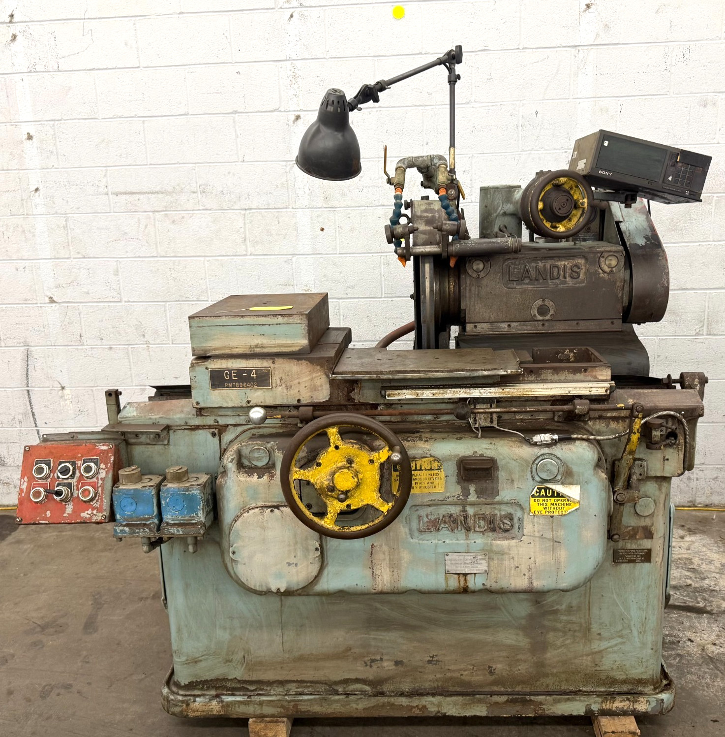 LANDIS CYLINDRICAL GRINDER 75" GE-4