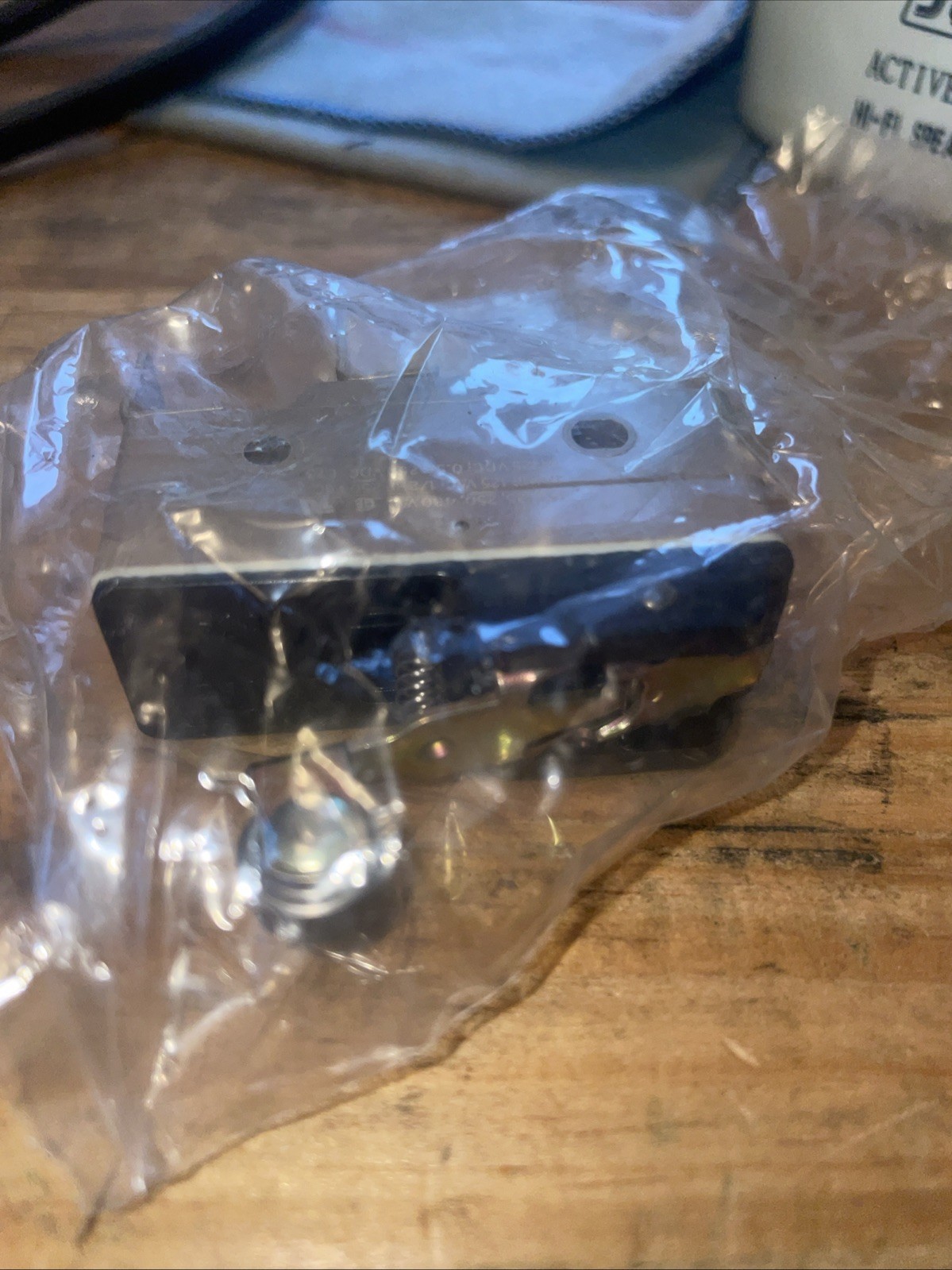 Yale Micro-Switch YT514826101 NOS