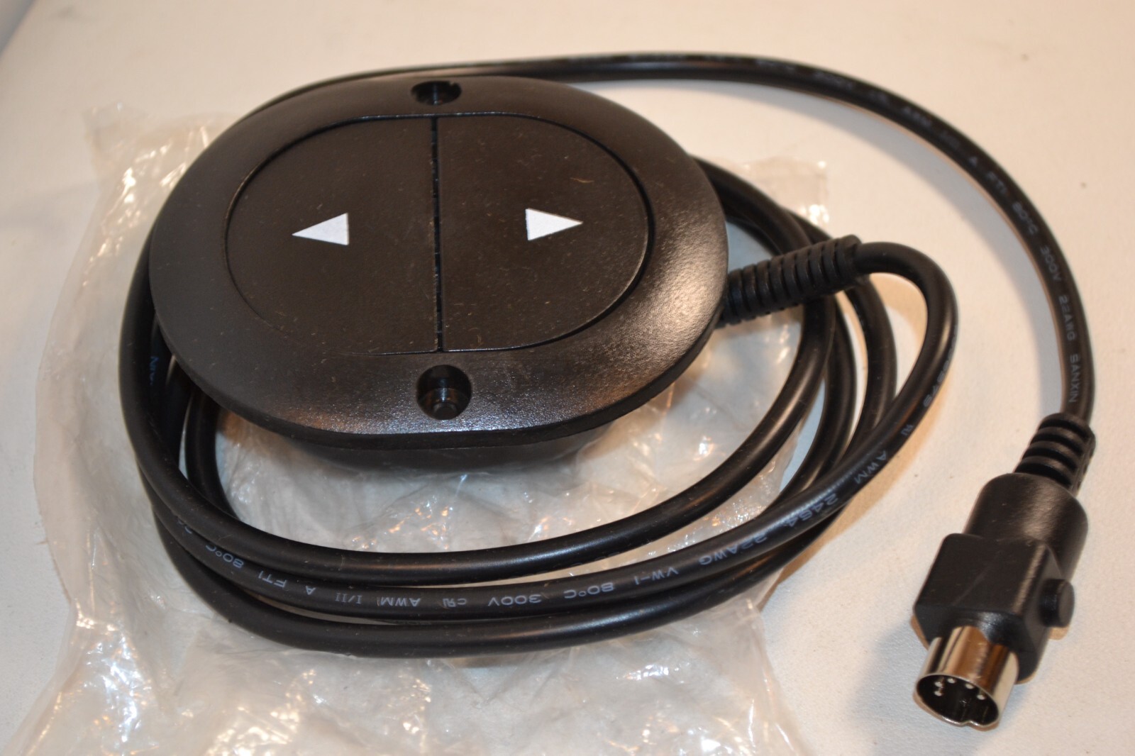 2Button (Up/Down) 5-pin Remote Remote Control Adjustable Height for Furniture