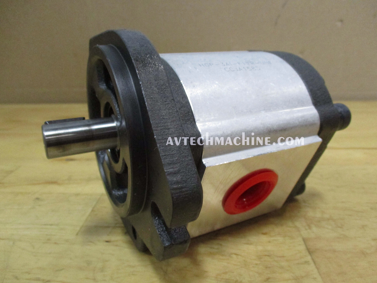 Hydromax Hydraulic Gear Pump Operational Pressure 280Kg HGP-3AI-F17R-X-2B