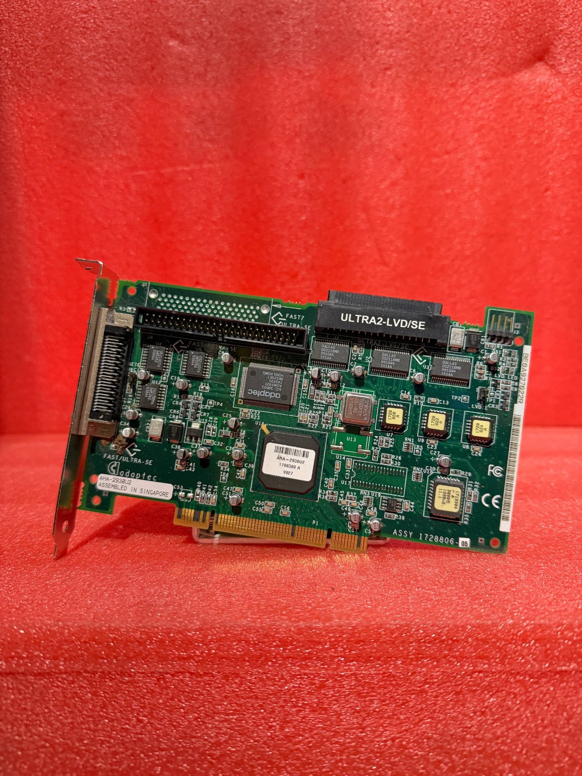 Adaptec AHA-2930U2 Fast/Ultra2-LVD/SE SCSI Card, Computer Board